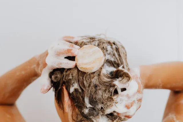 Best Clarifying Shampoo for Curly Hair and How Often to Use It